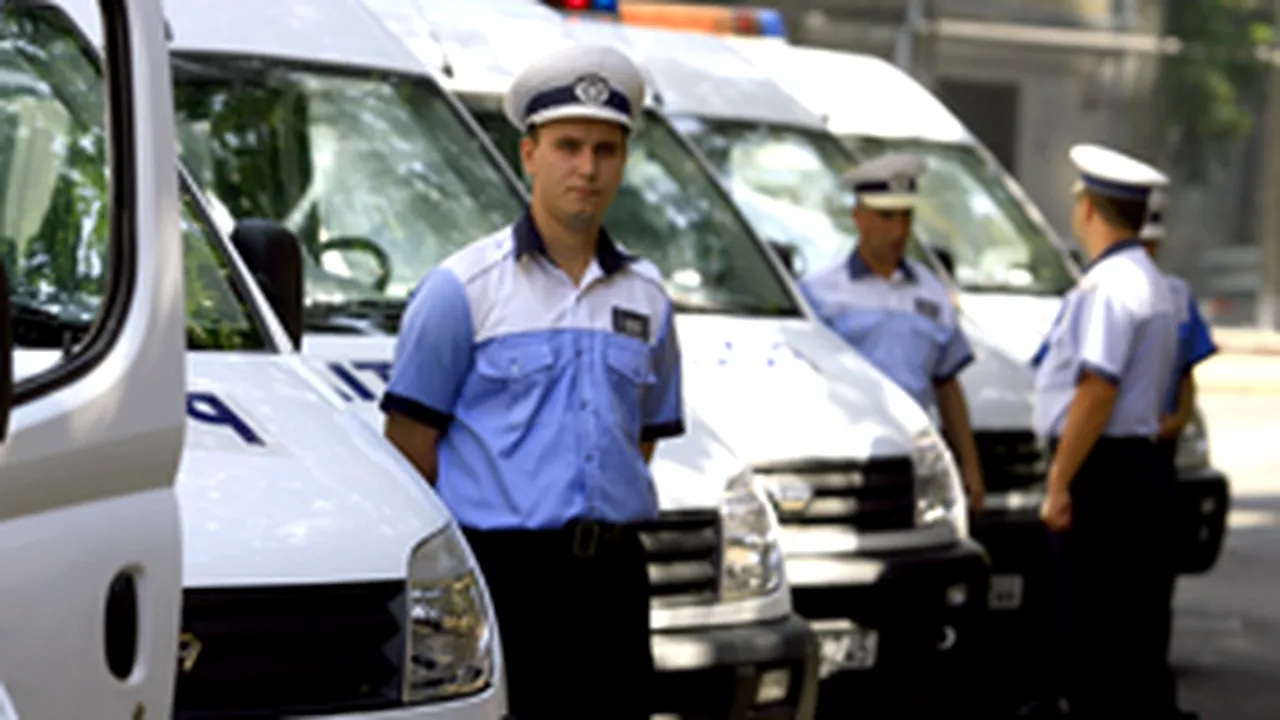 Poliţiştii vor avea pauză de masă şi vor fi plătiţi pentru orele suplimentare
