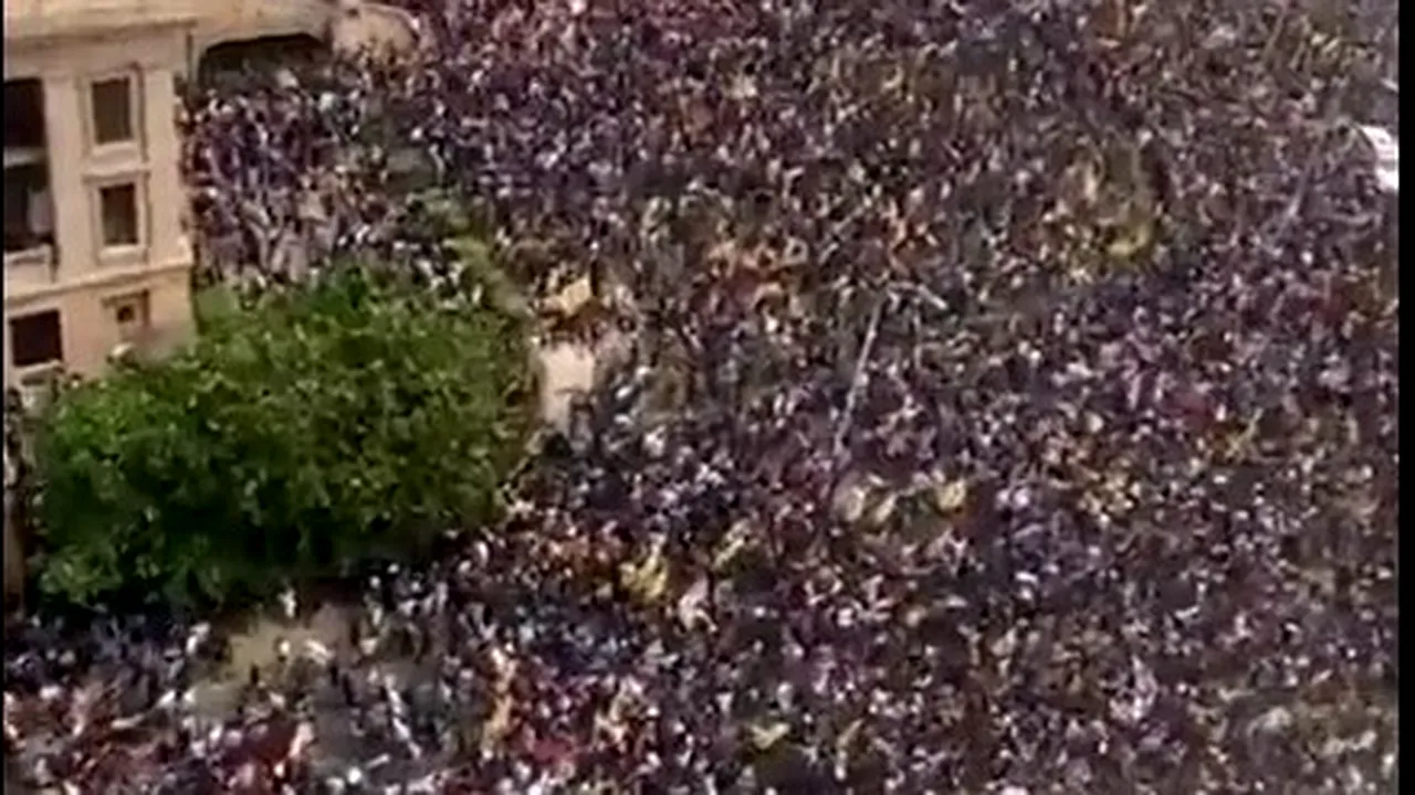 Protestatarii din Sri Lanka au luat cu asalt reşedinţa preşedintelui VIDEO