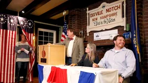 Votul din Statele Unite a început. Alegerile prezidenţiale au fost lansate simbolic într-o mică localitate din New Hampshire