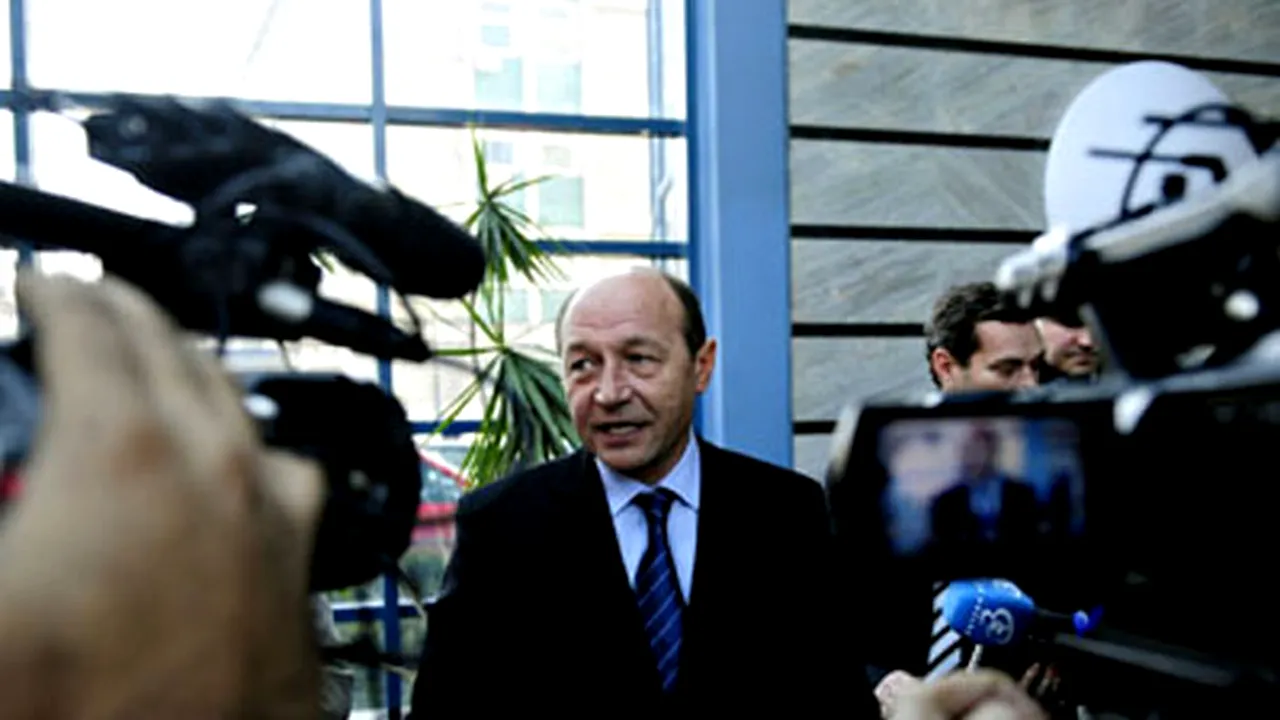 Băsescu: Nu trebuia să las relaţia cu presa numai în mâna intermediarilor