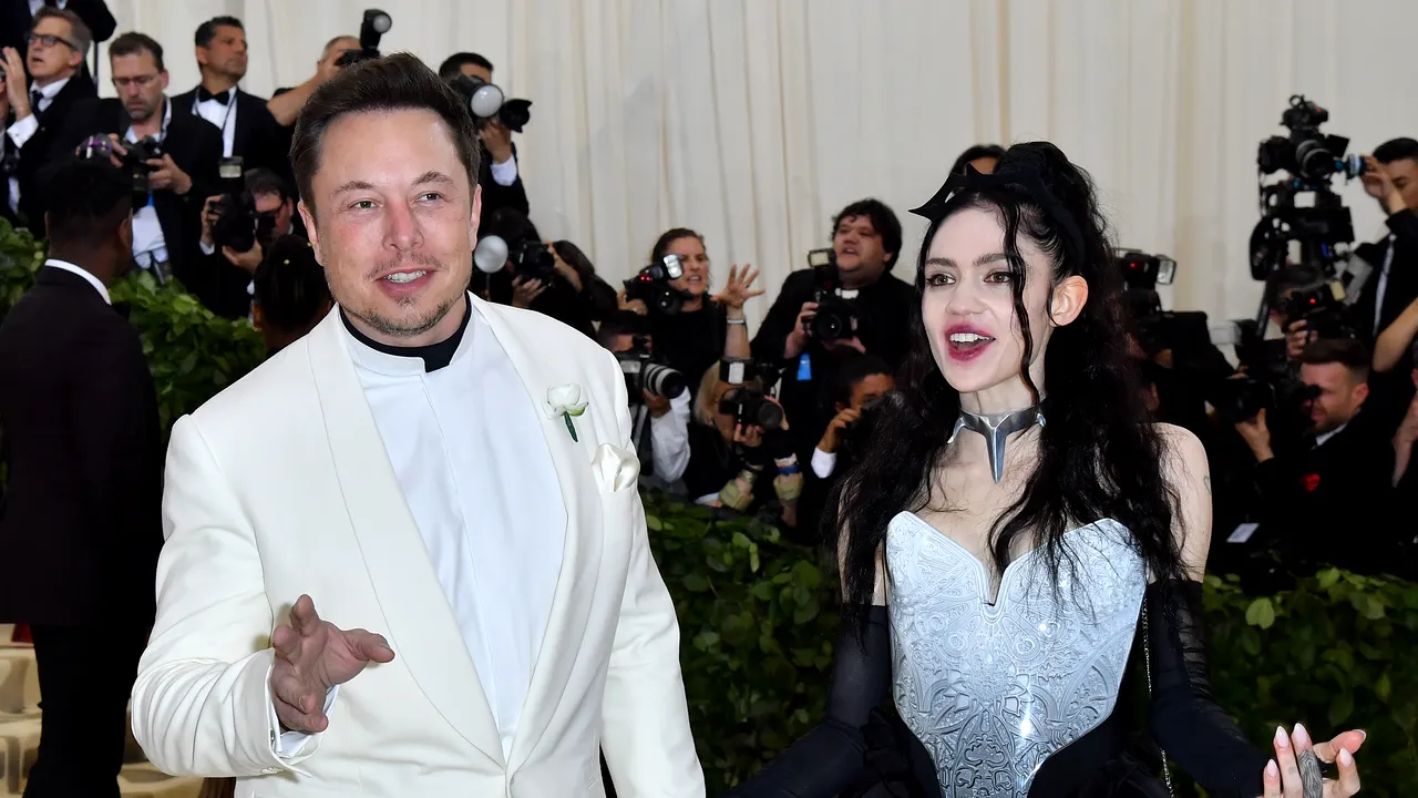 Copilul lui Elon Musk nu se va putea numi „X Æ A-12” în certificatul de naştere. Care ar fi numele real al bebeluşului