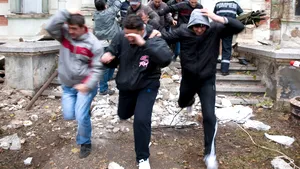 IMPORTANT: Cum trebuie să ne pregătim pentru a ne spori şansele de supravieţuire în cazul unui cutremur