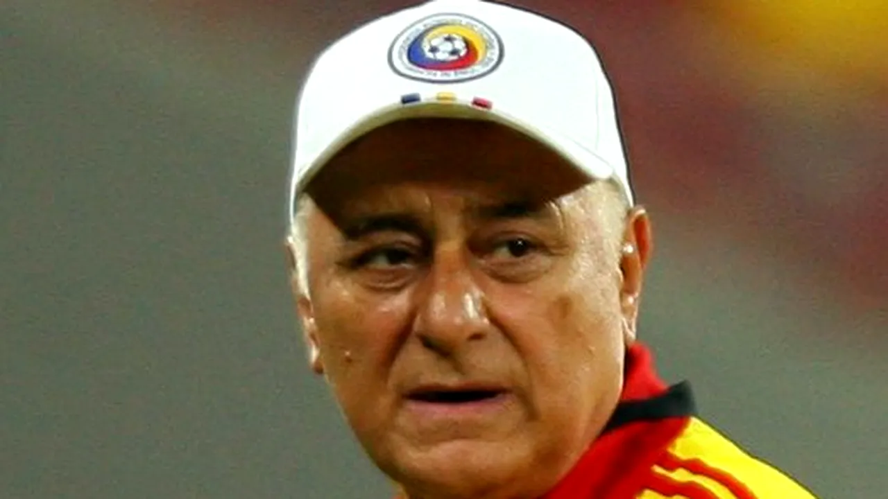 Pompiliu Popescu, fostul medic al echipei naţionale, a trimis două scrisori la FIFA şi UEFA
