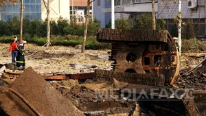 EXPLOZIE a unui oleoduct, în China: Cel puţin 35 de oameni au murit - FOTO