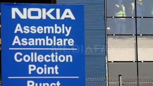 Comisia Europeană va susţine cu 2,9 milioane de euro revenirea pe piaţa muncii a angajaţilor concediaţi de Nokia la Cluj