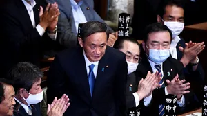 Yoshihide Suga este noul Prim Ministru al Japoniei