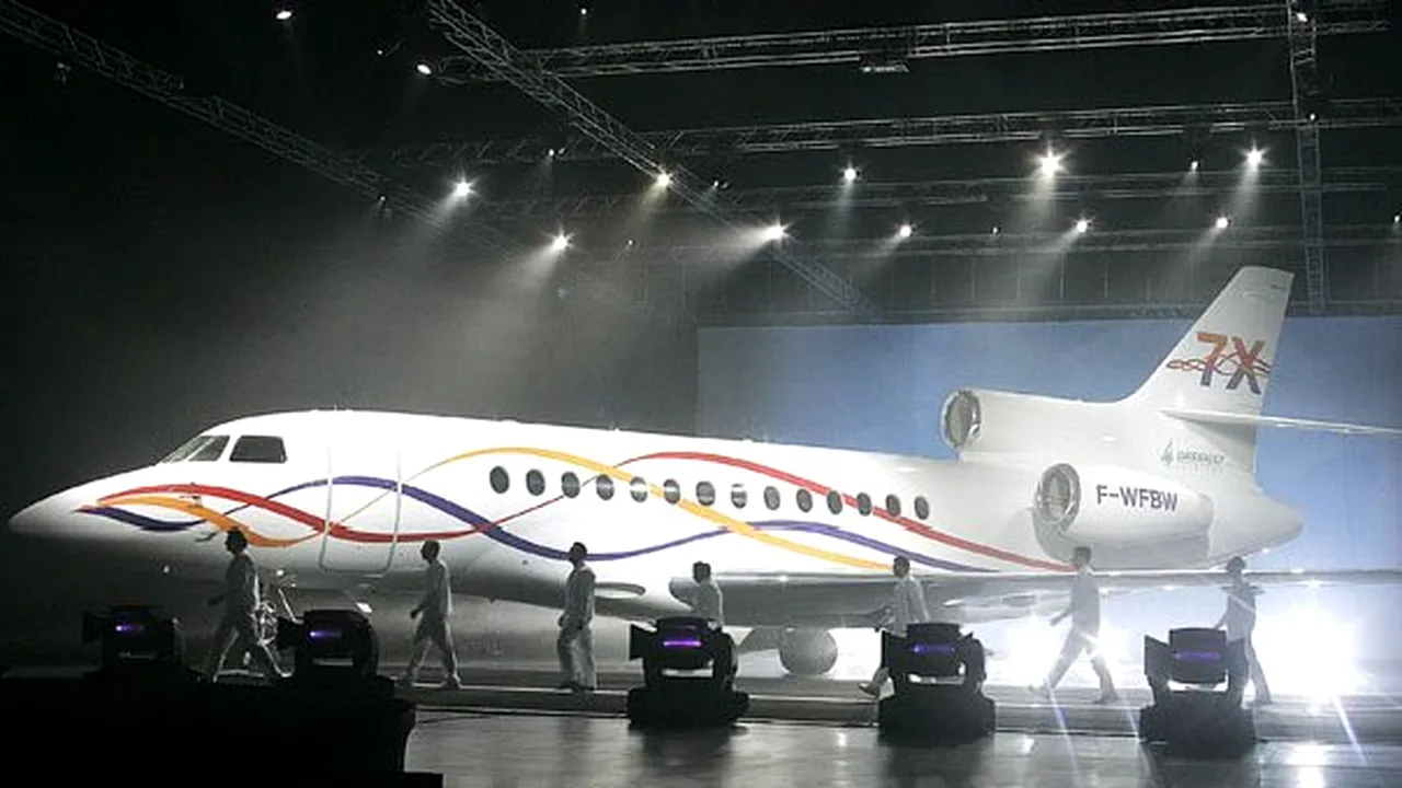Cea mai mare achiziţie de aeronave business din istorie: Compania lui Warren Buffett cumpără avioane de 9,6 miliarde de dolari