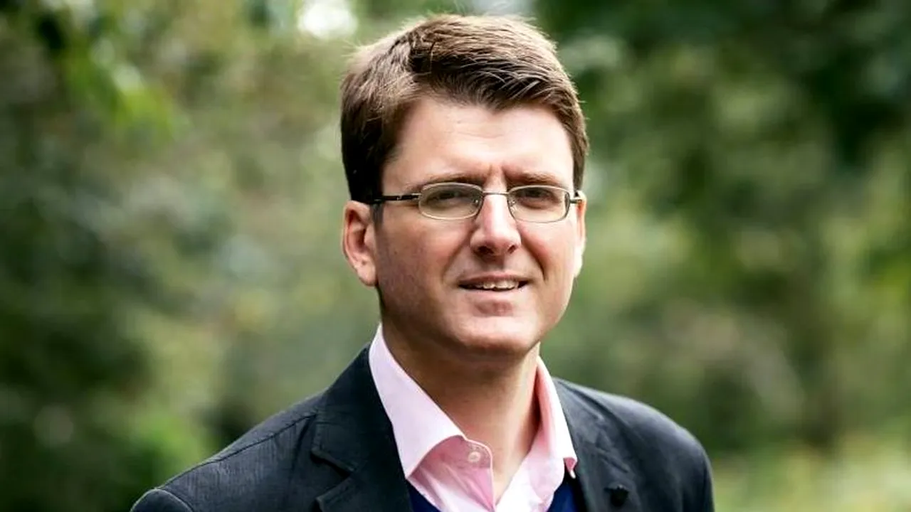 CEDO a respins plângerea lui Alexander Adamescu, care locuieşte de mai mulţi ani la Londra, în legătură cu mandatul de arestare