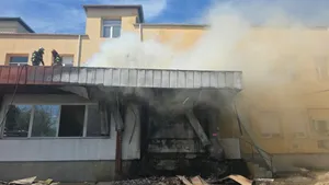 Incendiu la un depozit farmaceutic din Iași