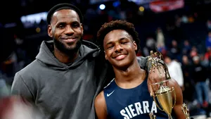 Bronny James, fiul lui LeBron James, a suferit un stop cardiac la un antrenament de baschet 