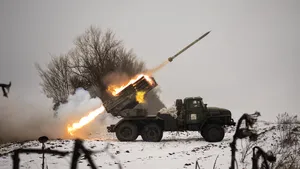 Rusia lansează un nou val de atacuri pe teritoriul Ucrainei: 40 de rachete şi drone ruseşti