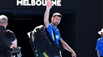 Djokovic, accidentat, s-a retras din semifinala de la Australian Open. Zverev, în finală