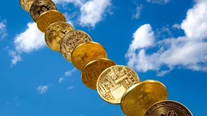 Bitcoin continuă căderea, criptomoneda a scăzut sub 40.000 de dolari. Peste 280 de miliarde de dolari au dispărut din piaţa criptomonedelor în ultimele 24 de ore