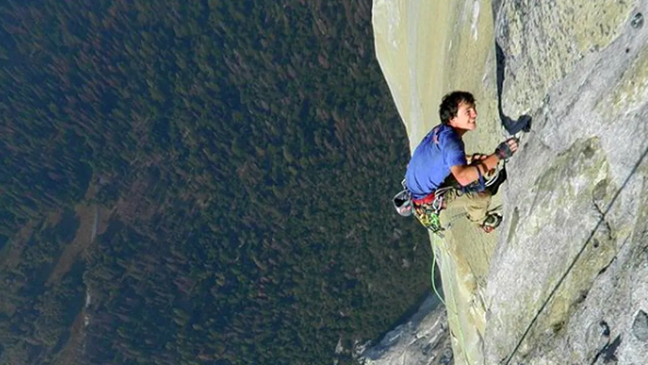 Sfârşit tragic pentru Brad Gobright. Renumitul alpinist s-a prăbuşit în gol 300 de metri pe un munte din Mexic