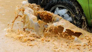 MAI: Inundaţiile afectează în acest moment 150 de localităţi din 18 judeţe