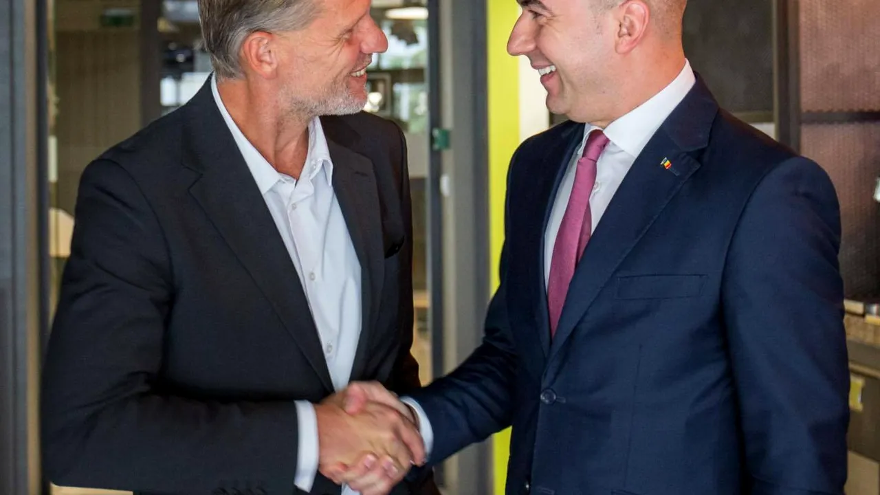Bogdan Ivan discută cu vicepreşedintele Meta despre combaterea dezinformării în România
