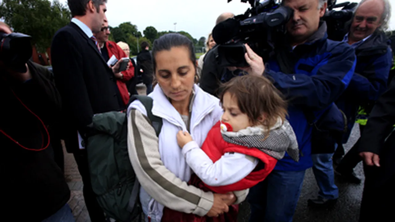 Românii vizaţi de atacurile rasiste din Belfast se pregătesc să se întoarcă în ţară