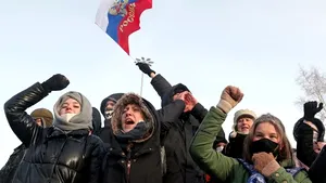 Susţinătorii lui Navalnîi organizează noi proteste în toată Rusia. Femeia lovită de poliţie a produs scandal naţional
