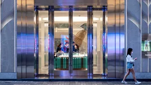 Dispută de lux cu proprietarul Louis Vuitton: Tiffany dă în judecată grupul LVMH pentru anularea achiziţiei de peste 16 miliarde dolari