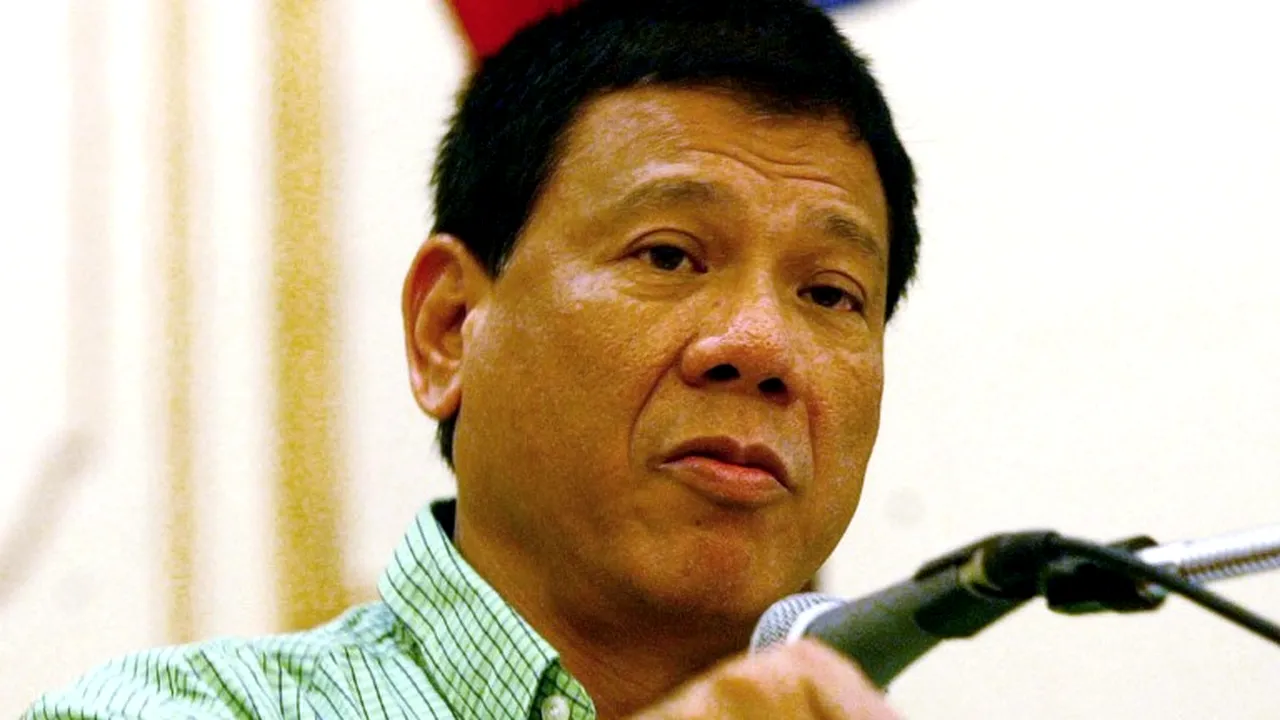 Rodrigo Duterte,preşedintele filipinez, ar fi aruncat pe cineva din elicopter / Rodrigo Duterte neagă că ar fi aruncat o persoană din elicopter