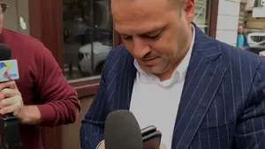 VIDEO - Nepotul lui Gigi Becali, audiat marţi dimineaţă la DNA. Vasile Geambazi: Dacă statul român are bani negri, înseamnă că am spălat banii negri