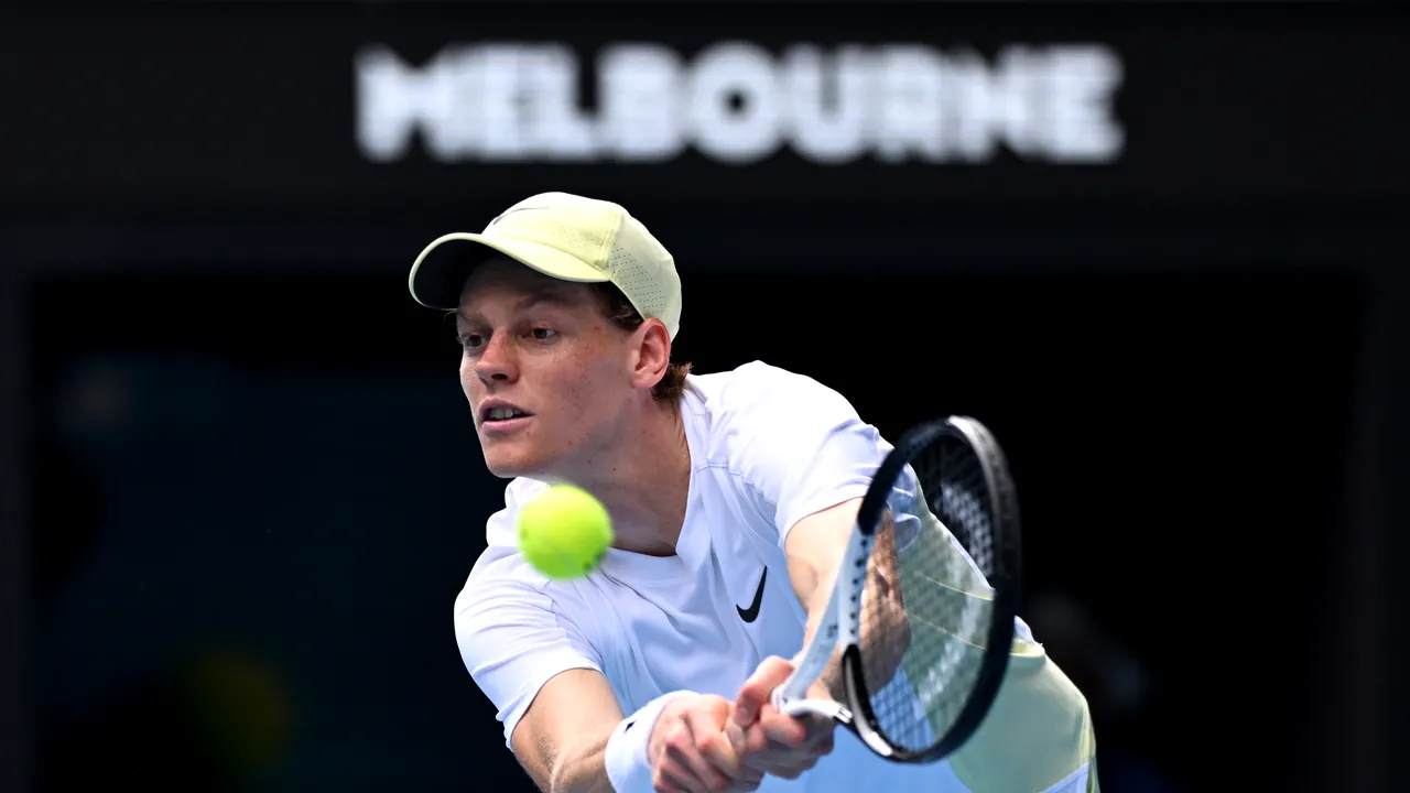 Jannik Sinner se califică în a treia finală de Grand Slam la Australian Open