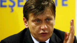 Antonescu: Nu s-a discutat de funcţii şi nu vom discuta până nu rezolvăm fondul problemei