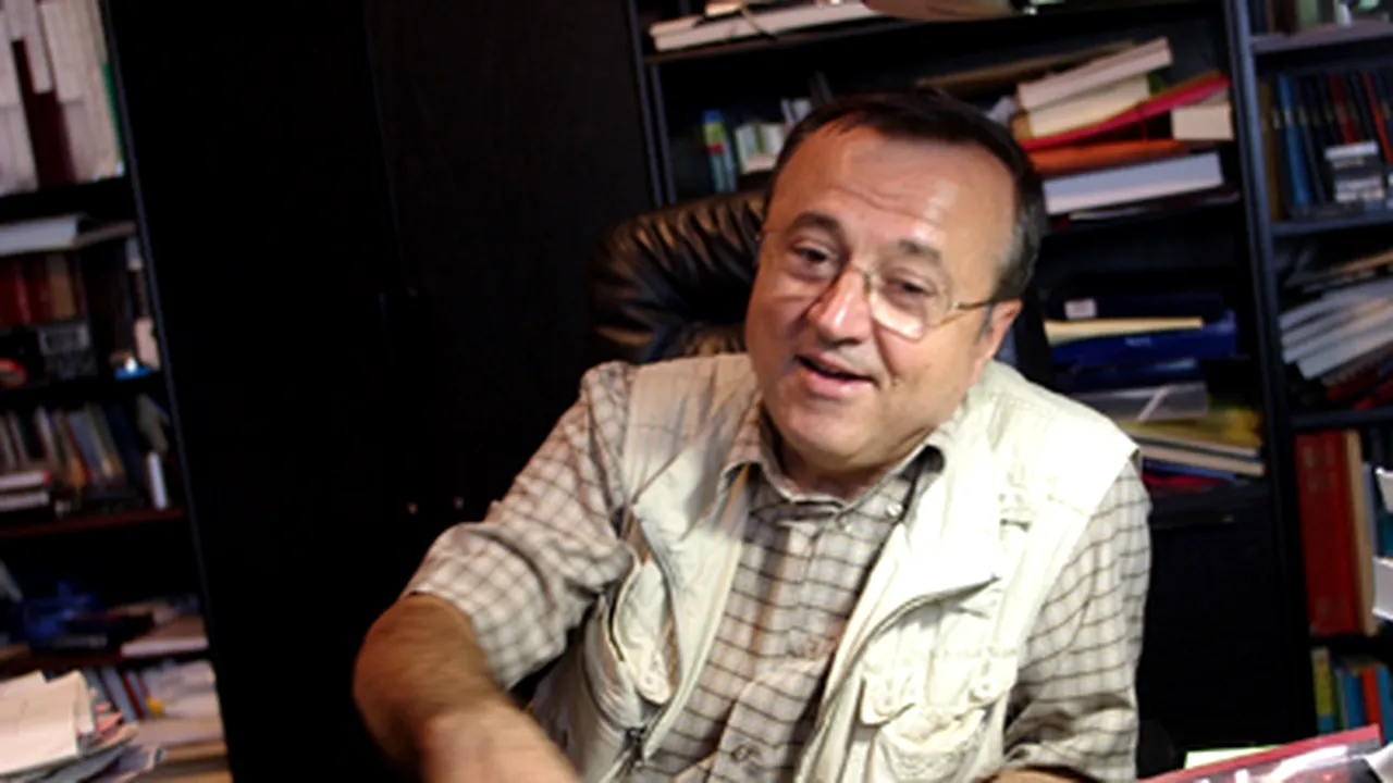 Ion Cristoiu se alătură echipei de comentatori a ziarului Adevărul