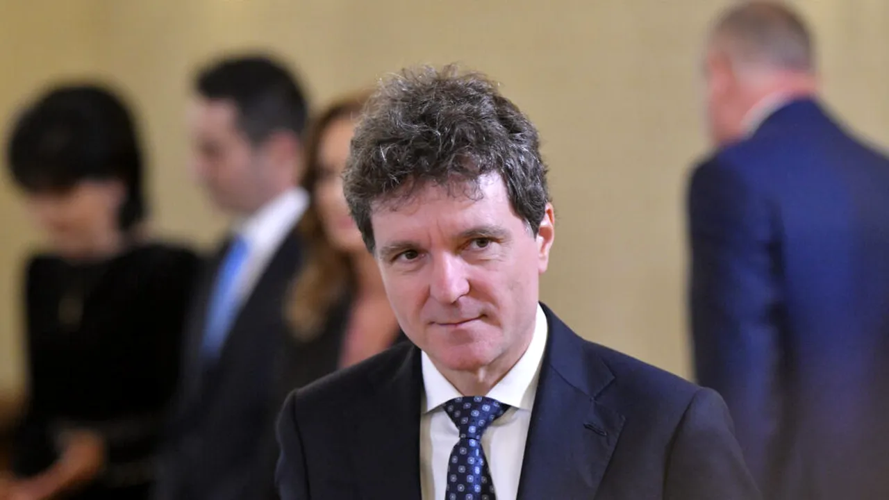 Zi decisivă pentru formarea noului Guvern. Partidele merg astăzi la Nicușor Dan cu soluția pentru criza politică. Care este propunerea PNL, USR, UDMR de premier 