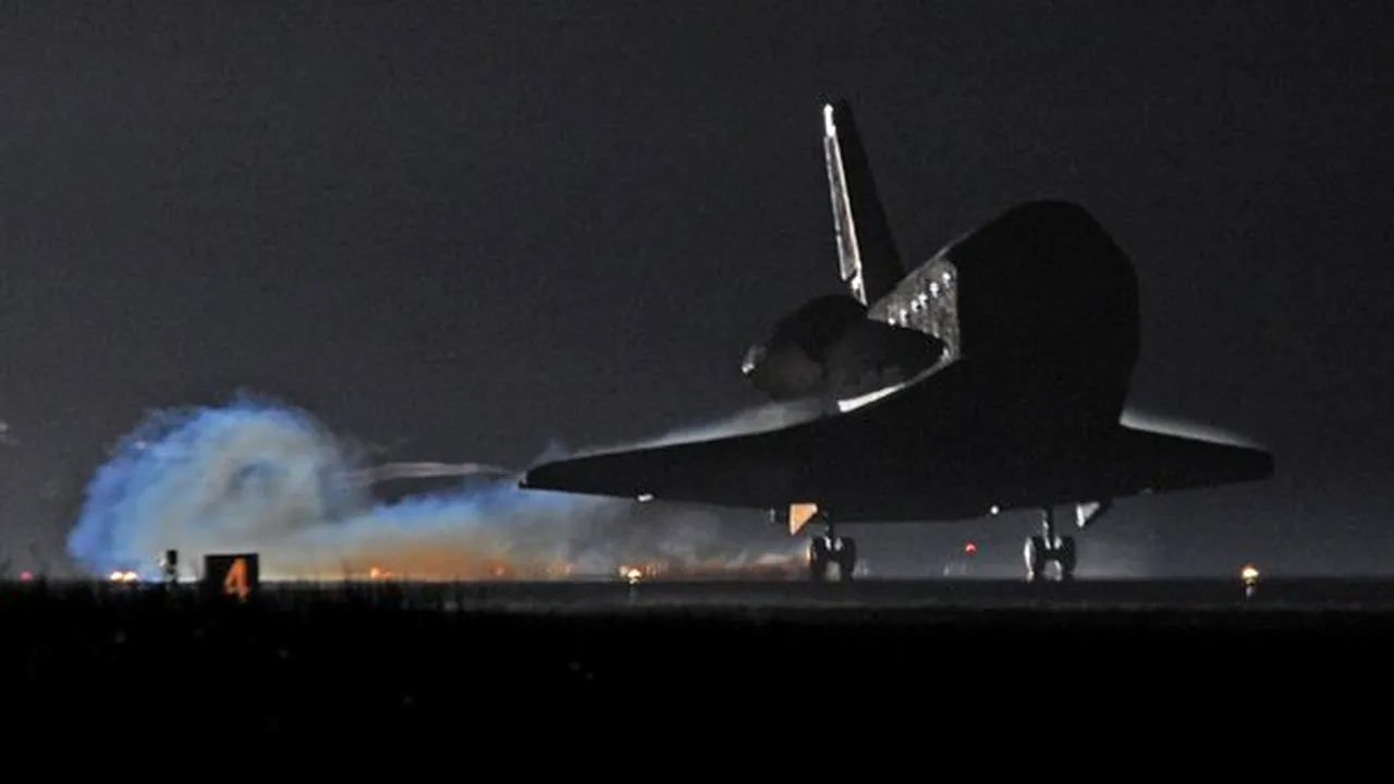Endeavour a aterizat fără probleme pentru ultima oară - VIDEO