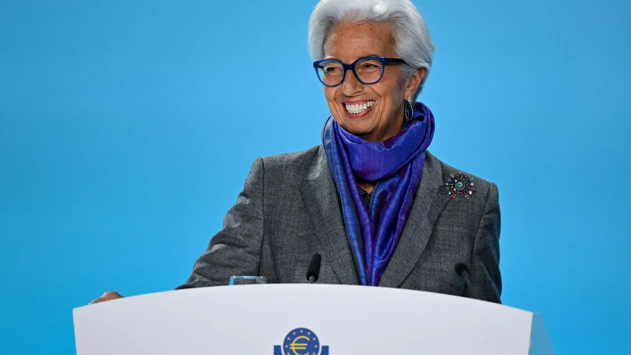 Şefa BCE anunţă că va continua să majoreze dobânda de referinţă pentru contracararea inflaţiei