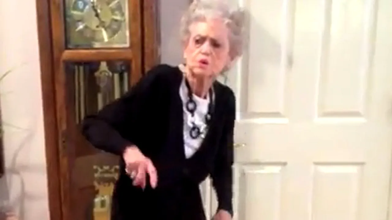 OMAGIU INEDIT pentru Whitney Huston: O bătrânică de 90 de ani dansează pe o melodie a artistei - VIDEO