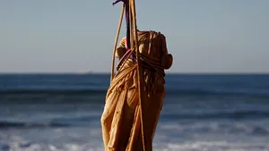 O străveche statuie romană, scoasă la lumină de o furtună puternică - FOTO