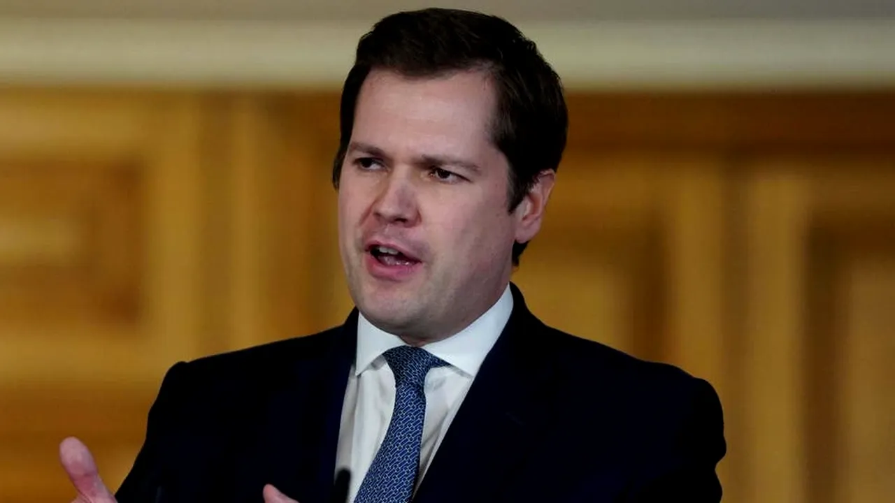 Ministrul britanic al imigraţiei, Robert Jenrick, a demisionat