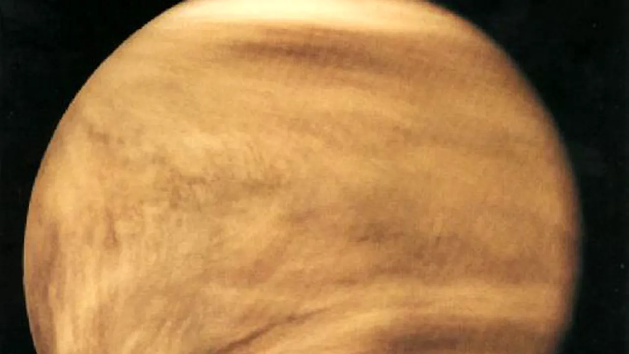 Vulcanii de pe Venus, activi în continuare