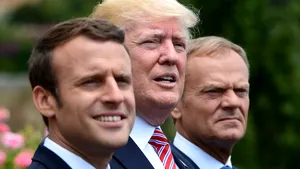 Donald Trump a acceptat invitaţia lui Emmanuel Macron de a participa la festivităţile de la Paris din 14 iulie