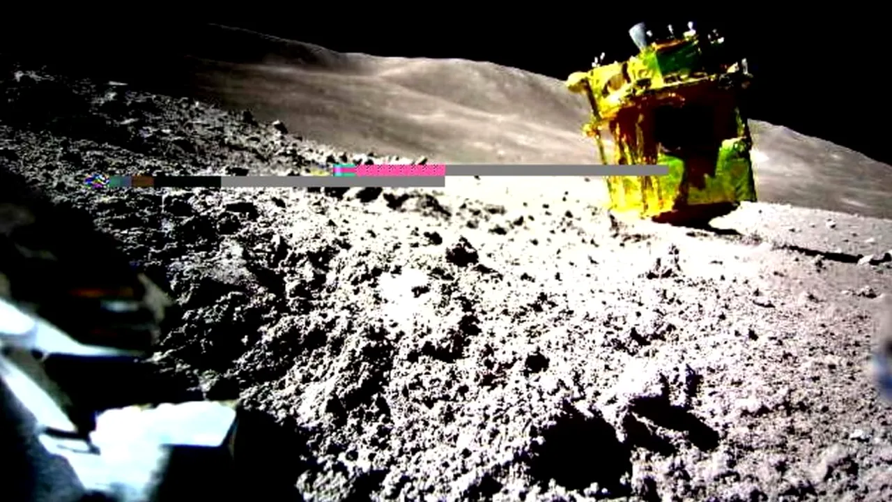 Modulul japonez care a aselenizat în urmă cu o săptămână a început să trimită imagini de pe Lună