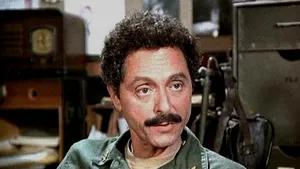 Allan Arbus, psihiatrul Sidney Freedman din 