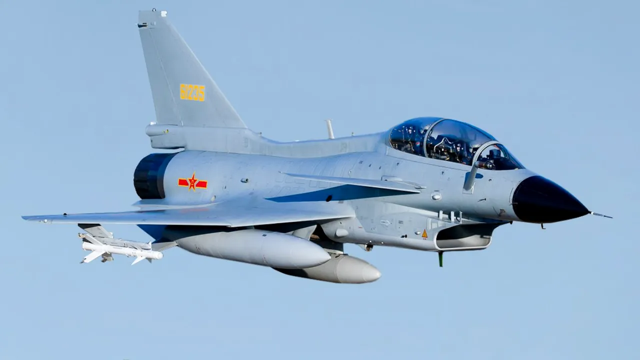 Avioane chineze au traversat linia mediană a Strâmtorii Taiwan
