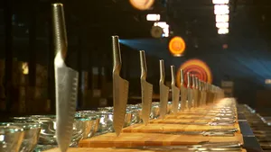 Aproape 1.000 de oameni, în competiţia pentru show-ul 