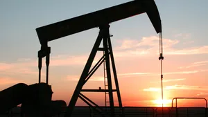 Preţul petrolului ar putea creşte cu aproximativ 50% până la finele anului