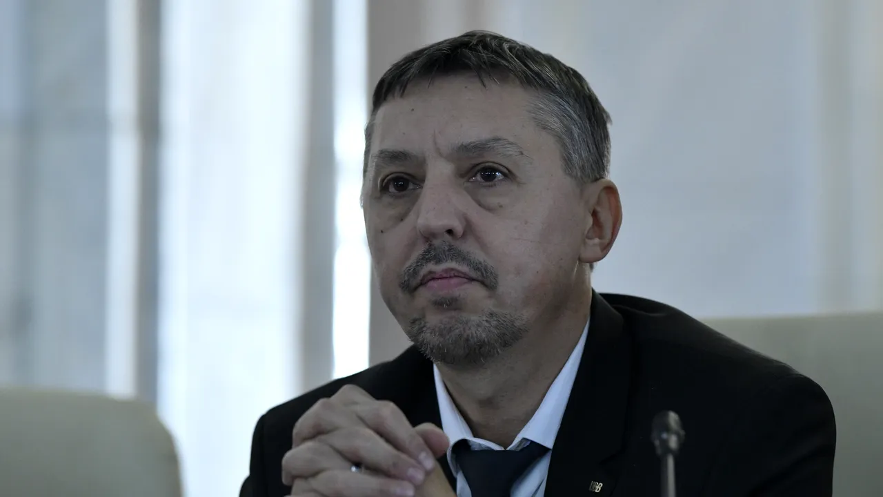 David: Aproape jumătate din absolvenţi cu analfabetism funcţional, problemă de securitate naţională