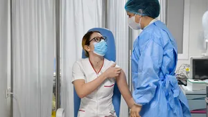 Bilanţul primei zile de vaccinare în România. Câte persoane au primit vaccinul Pfizer/BioNTech