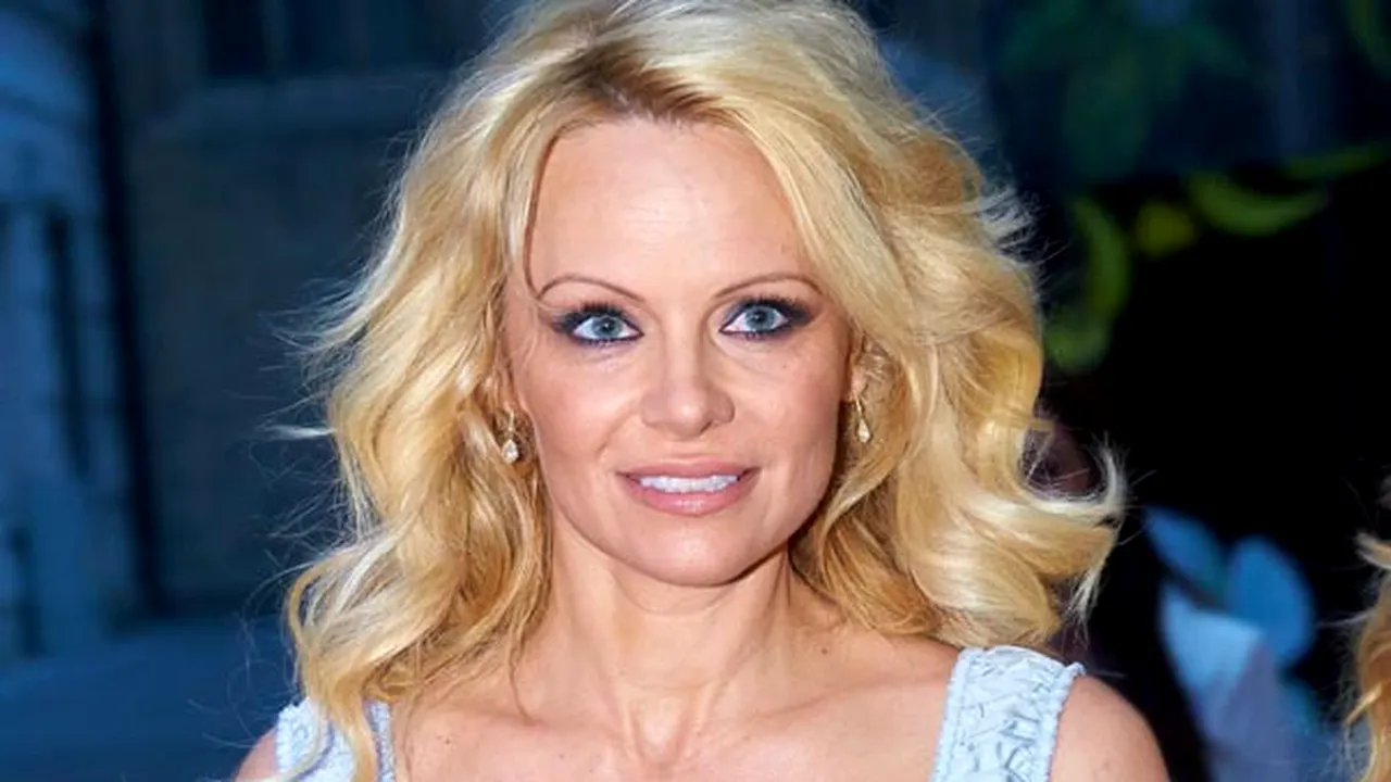 Pamela Anderson: Câinele meu s-a sinucis pentru că nu îl plăcea pe fostul meu soţ