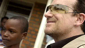 Bono a strâns 42,5 milioane de dolari în beneficiul bolnavilor de SIDA