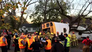 Cel puţin şase copii au fost ucişi în urma unui accident de transport din SUA. Alţi 23 sunt răniţi - FOTO, VIDEO