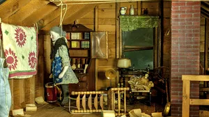 Nu vei mai privi niciodată la fel căsuţele de păpuşi. Povestea lui Frances Glessner Lee, femeia care a reinventat investigaţiile criminale