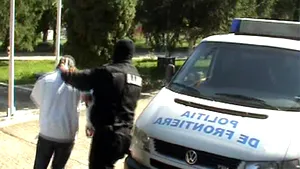 Tânăr din Drobeta-Turnu Severin care vindea haşiş unor liceeni, arestat preventiv
