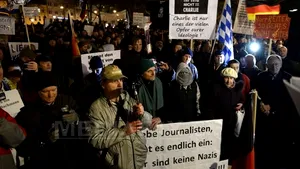 Peste 10.000 de persoane au manifestat împotriva mişcării antiislam Pegida, în Germania 