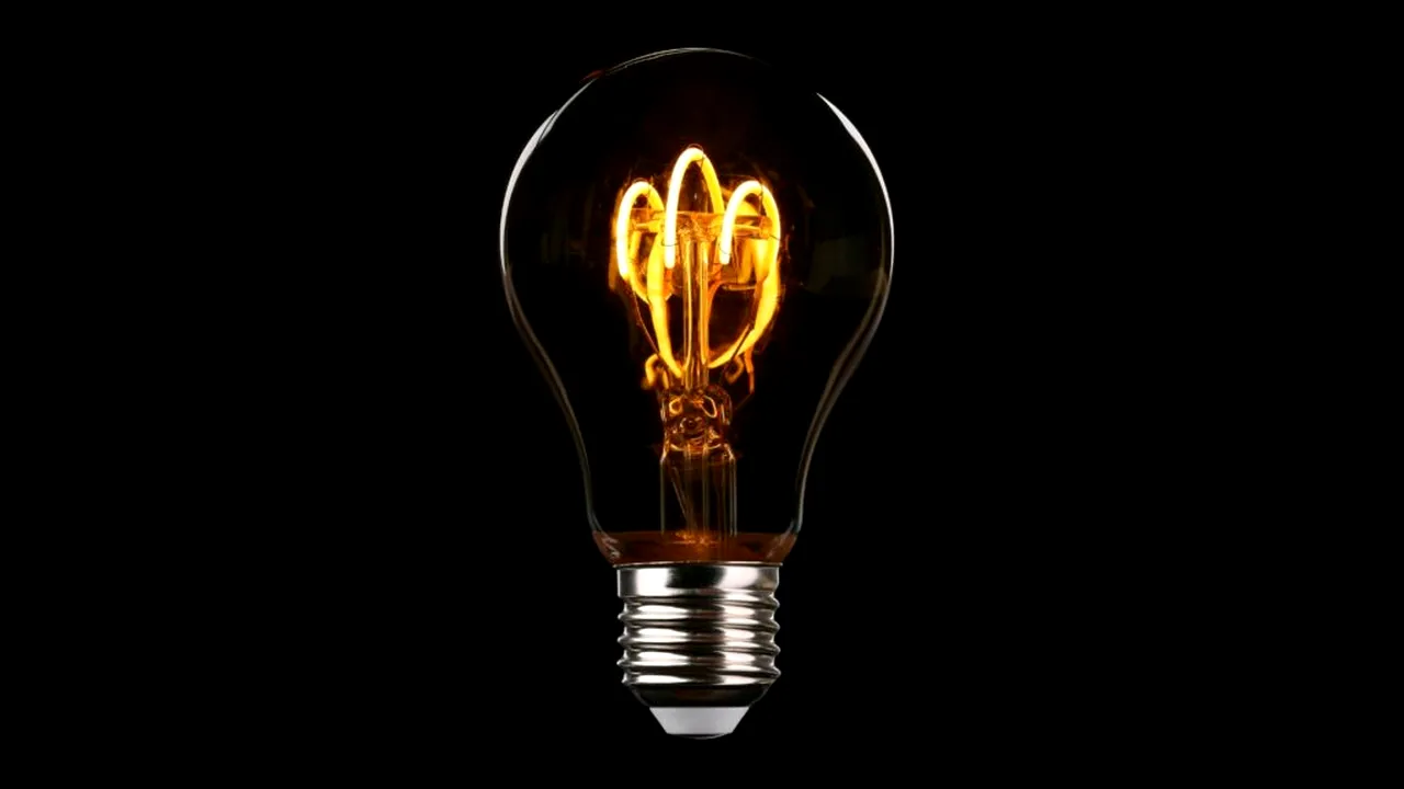 Furnizorii de energie, prinși cu minciuna: oferte incomplete și clauze abuzive în contracte